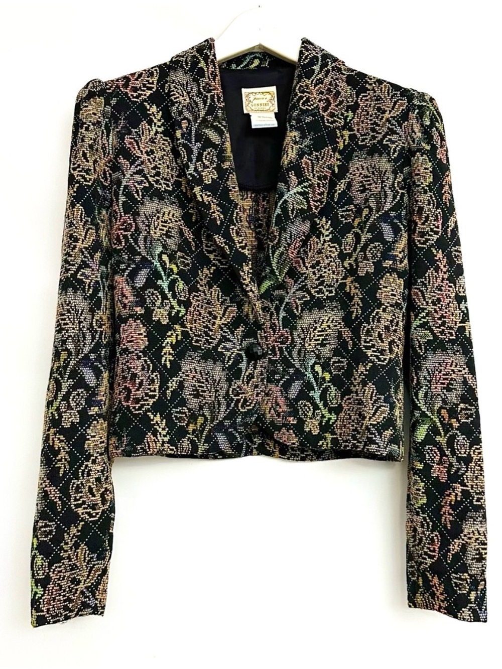 VTG Jessica’s GUNNIES cropped blazer